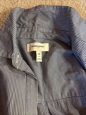 Banana Republic Striped Blue and White Button-Down Shirt